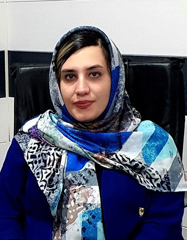 دکتر آزاده داودیان دهکردی