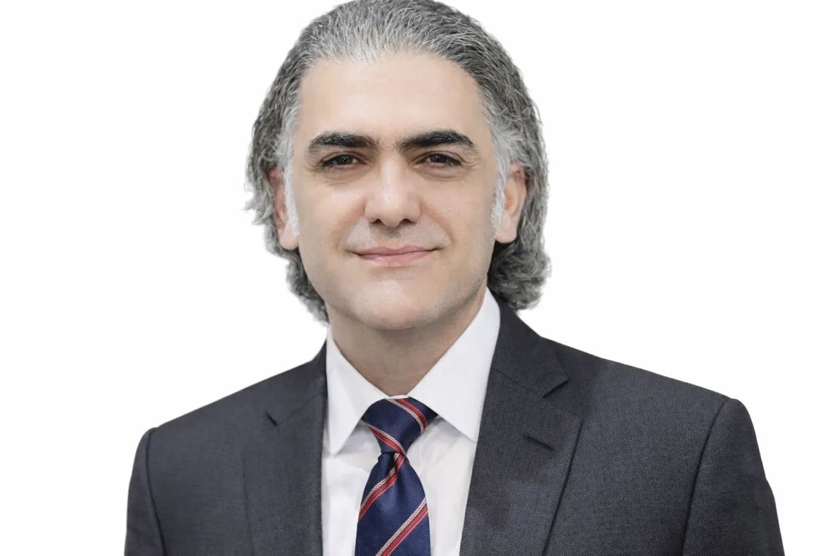 دکتر ارش عباسی فوق تخصص کلیه اطفال