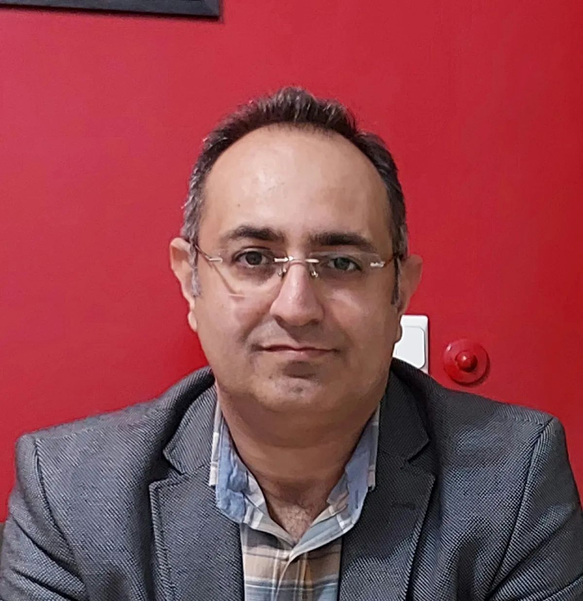 غنی زاده دکتر گفتاردرمانی بزرگسالان و کودکان درمان آپراکسی، درمان آفازی، درمان لکنت زبان، درمان اتیسم، گفتاردرمانی سکته مغزی، درمان اختلال بلع