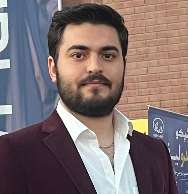 دکتر کاوه بساطی کاروانه
