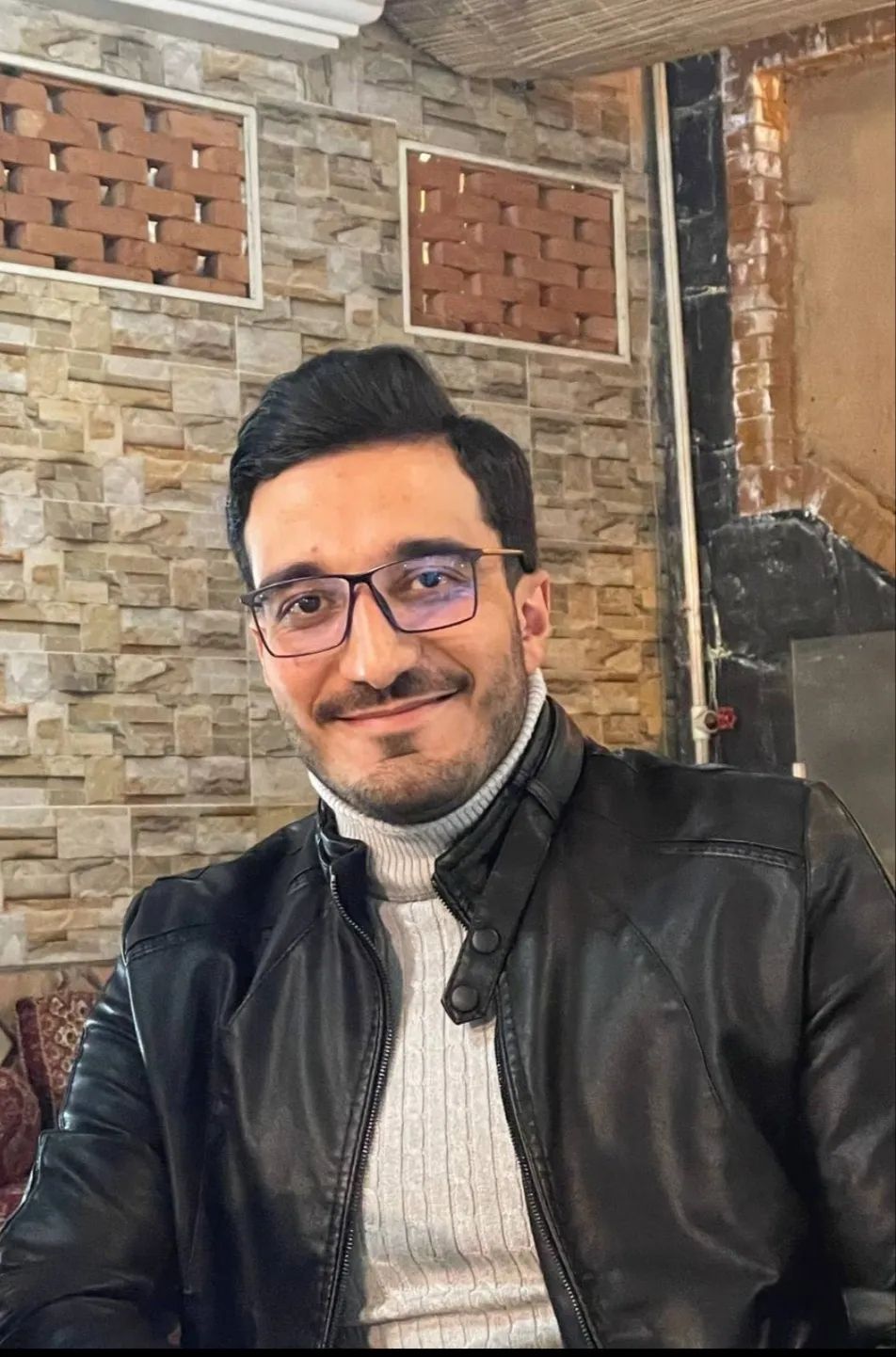 علی محمدیان مشاوره دارویی - بررسی تداخلات دارویی - مشاوره مکمل های باشگاه و مکمل پوست و مو