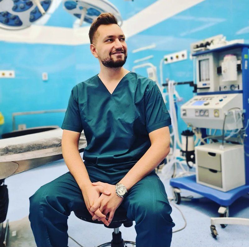 دکتر پارسا شیری