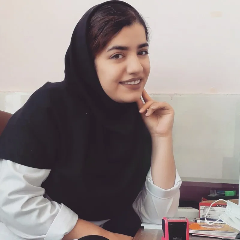 دکتر نیلوفر بکرانی کارشناس مامایی