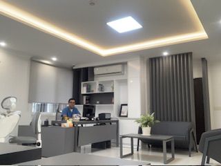 دکتر بابک عموئیان
