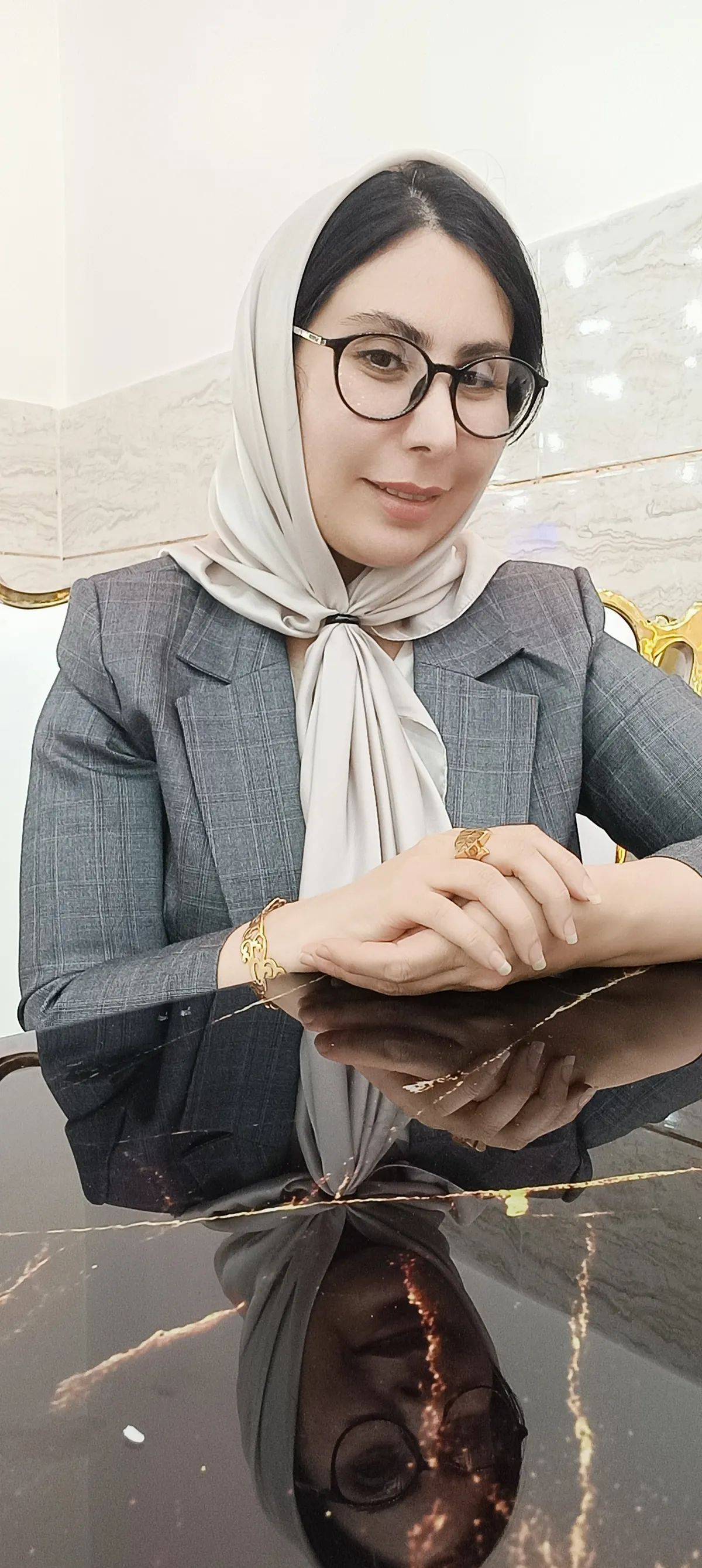 فریده آزادبخت کارشناس مامایی