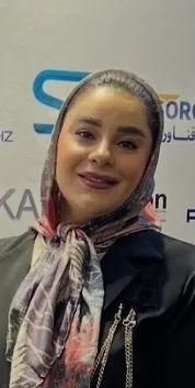 دکتر رویا قادری دکترای دندانپزشکی