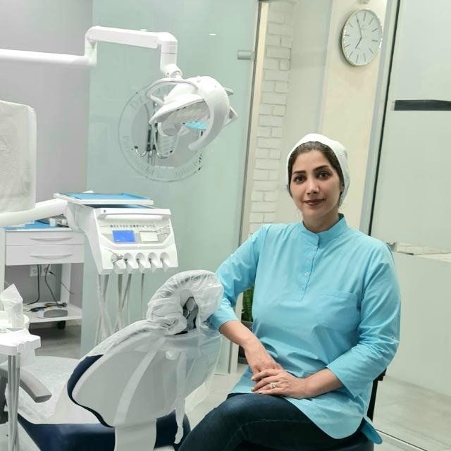 دکتر آیدین صورت گر دکترای دندانپزشکی