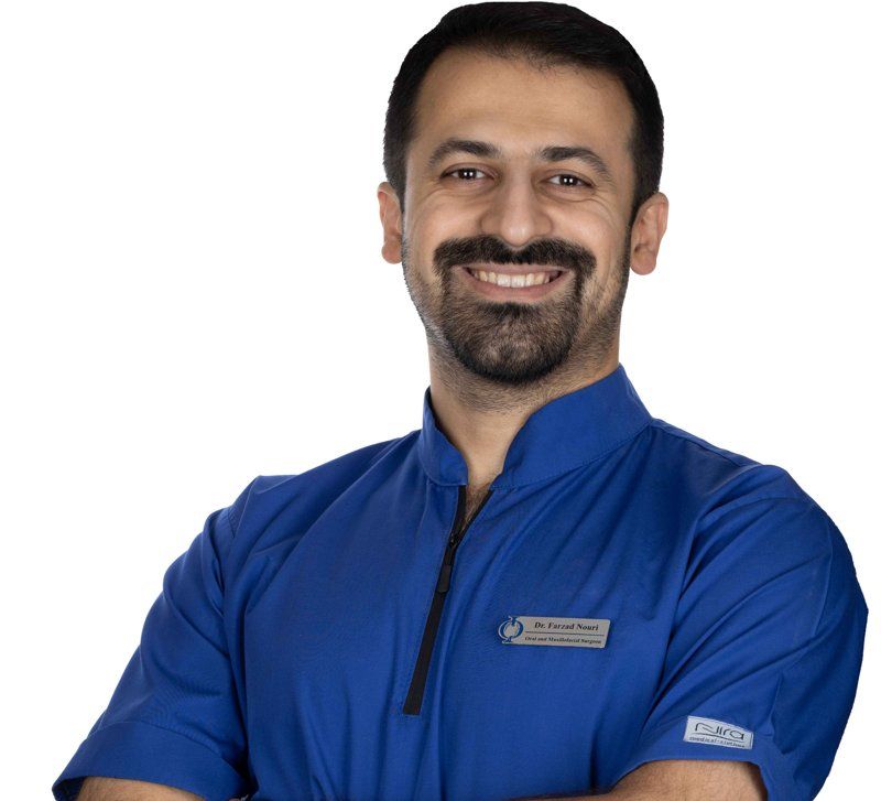 دکتر فرزاد نوری متخصص جراحی فک و صورت | دکتر جراح دندان عقل | دندان نهفته | ایمپلنت | امکان انجام درمان با آرامبخشی | دکترای دندانپزشکی |دندان عقل روی عصب