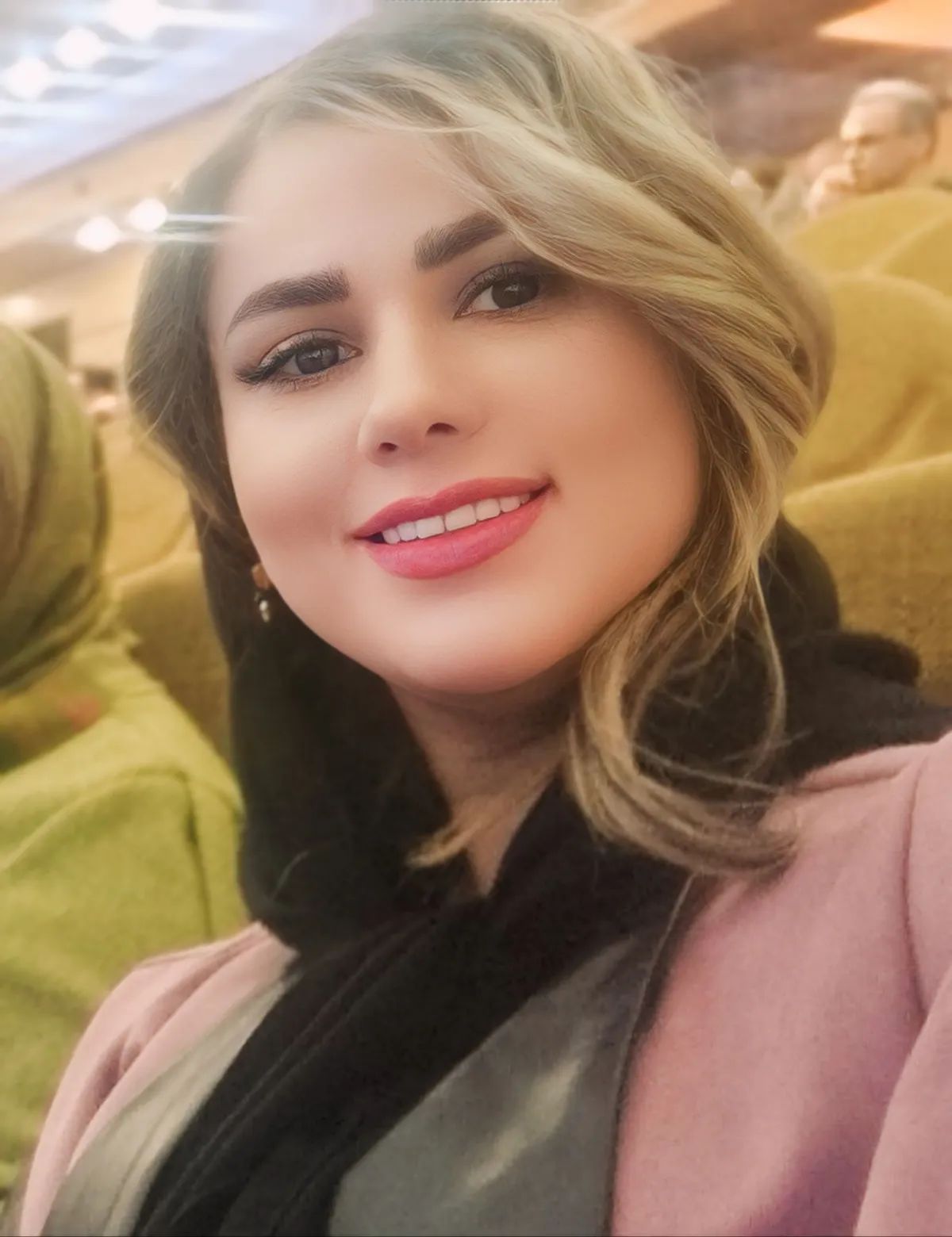 دکتر نشاط عبدی متخصص بیهوشی, دکترای پزشکی