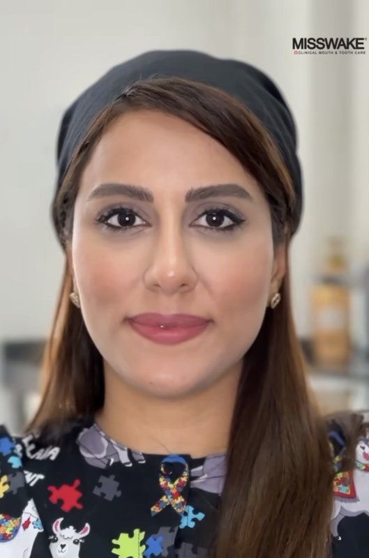 دکتر مانا توسلی خواه