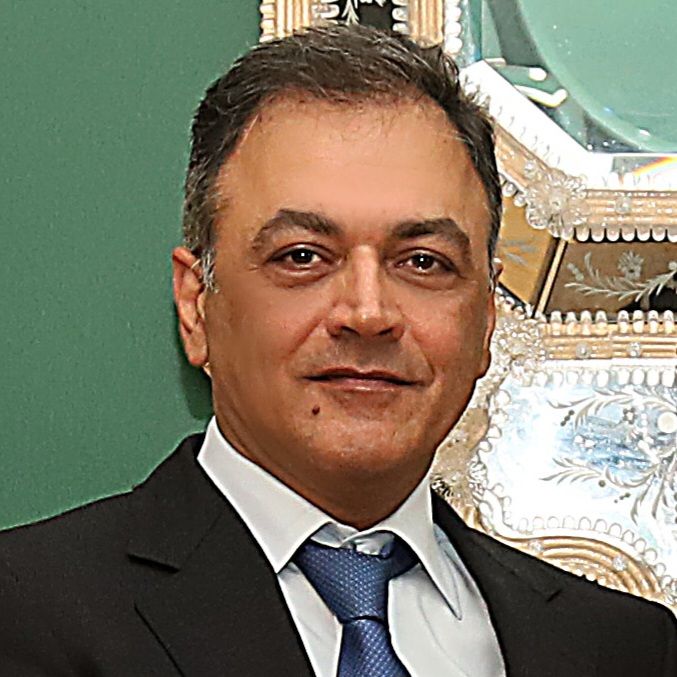 دکتر امید اخلاقی دکترای حرفه‌ای دندانپزشکی