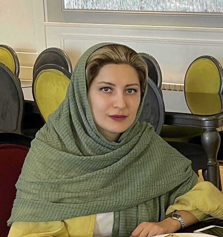 دکتر سولماز پیشاهنگ