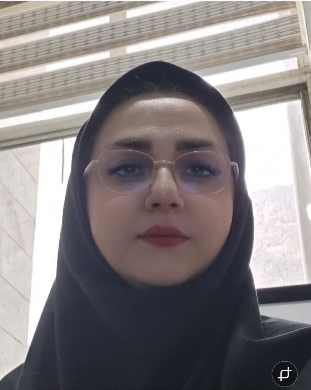 دکتر زینب یاوری