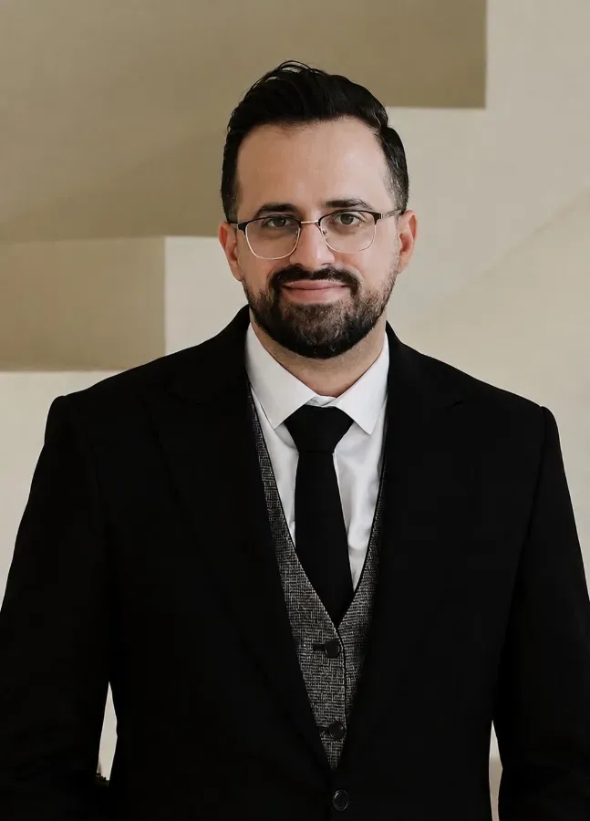 امین آقاجانی دانشجوی تخصص کودکان, دکترای پزشکی