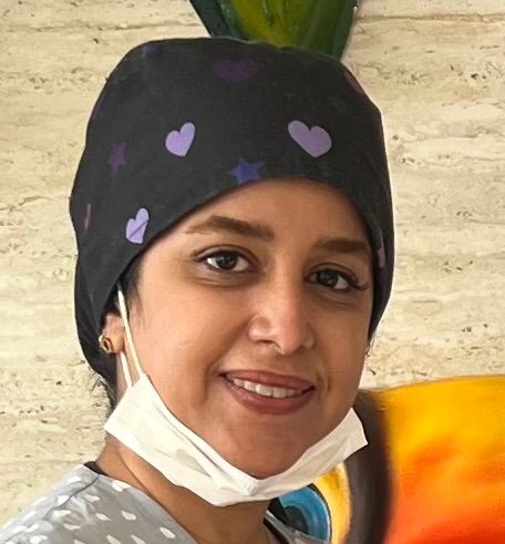 دکتر یاسمین خاکسار
