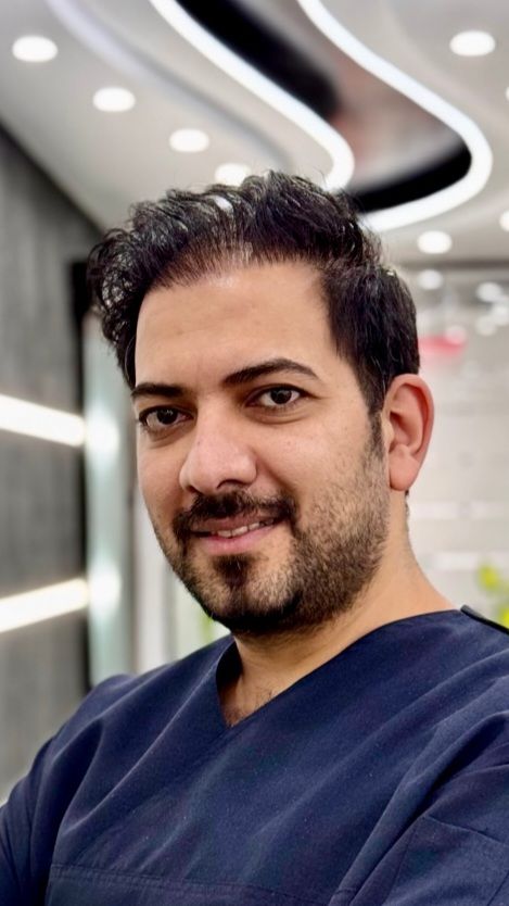 دکتر علیرضا رجبی دکترای حرفه‌ای دندانپزشکی