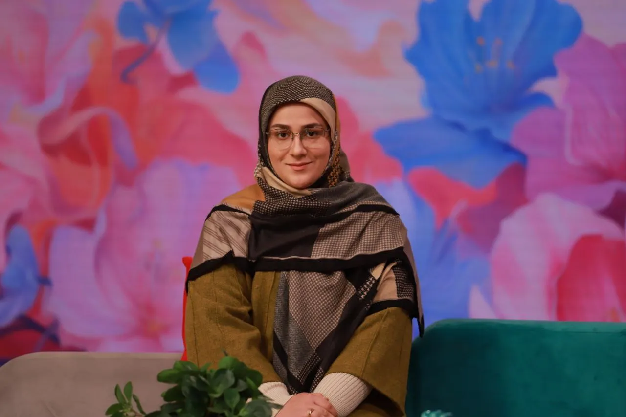 فاطمه عدالت فر کارشناس مامایی