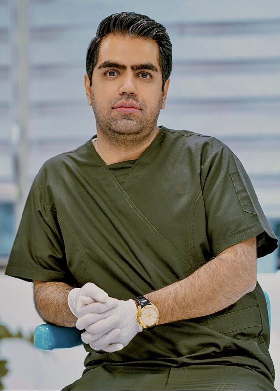 دکتر مجتبی بلوچ اکبری