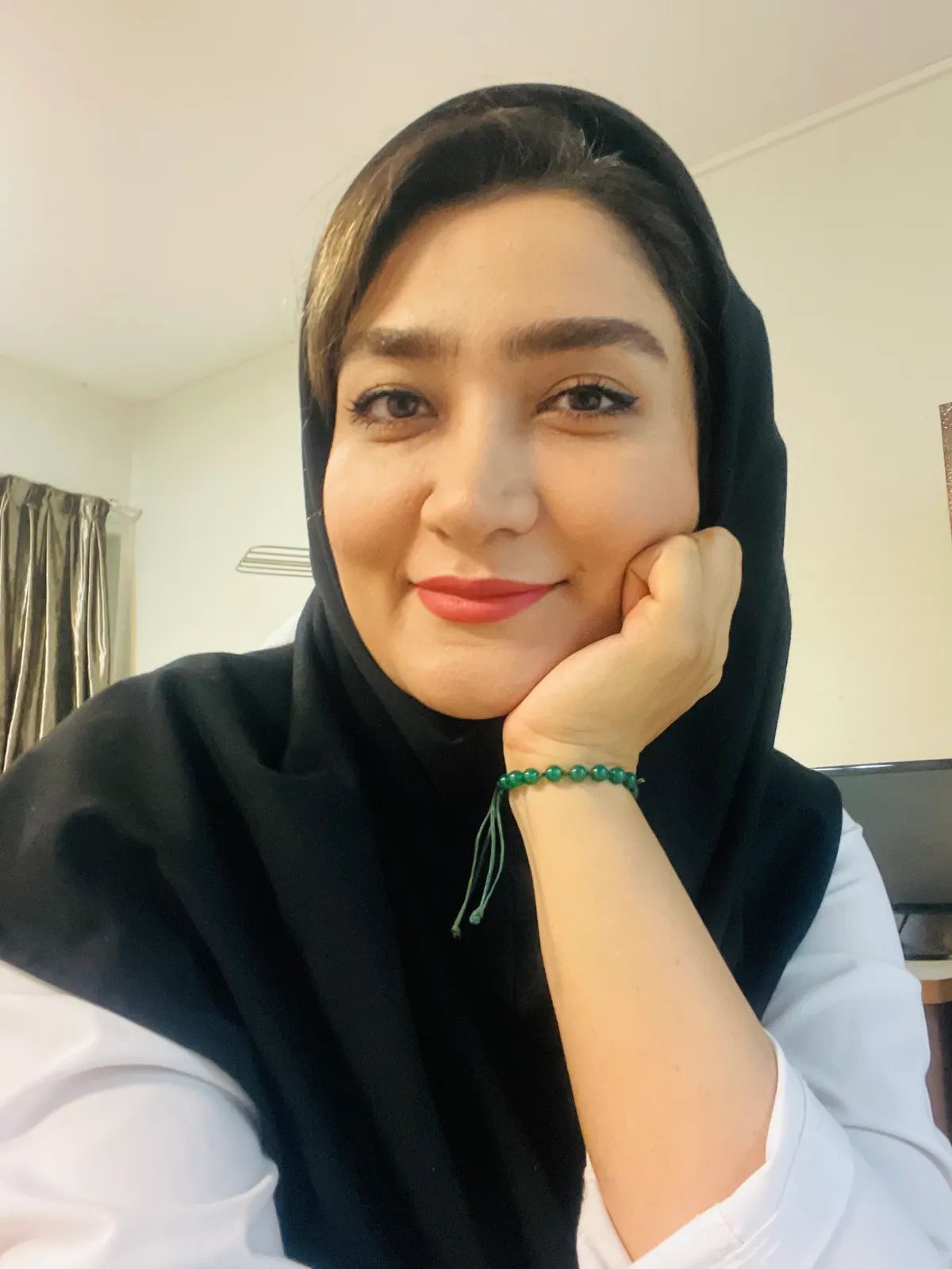 مهرزاد عبدلی دانشجوی تخصص جراحی عمومی