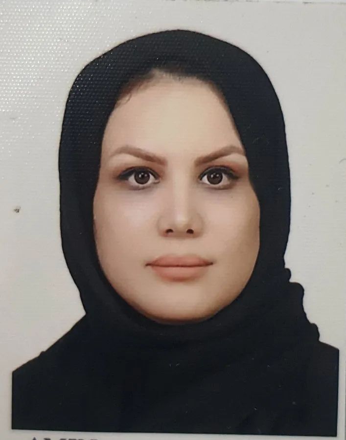 زینب مطوری کارشناس مامایی