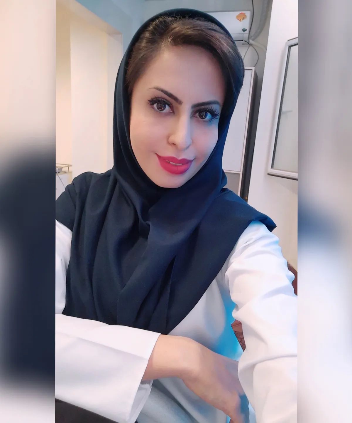 دکتر نگین فروغی متخصص بیماری های داخلی, دکترای پزشکی