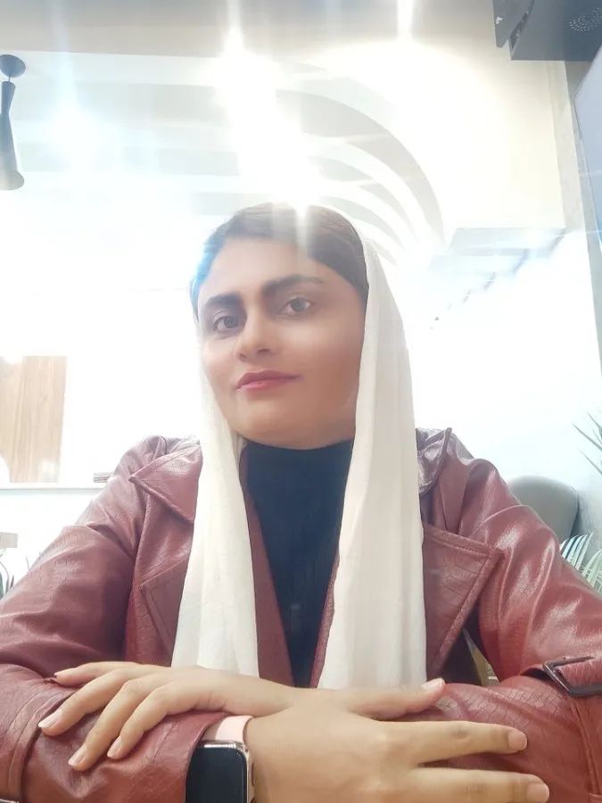 سیده مریم حسینی نسب دکترای پزشکی