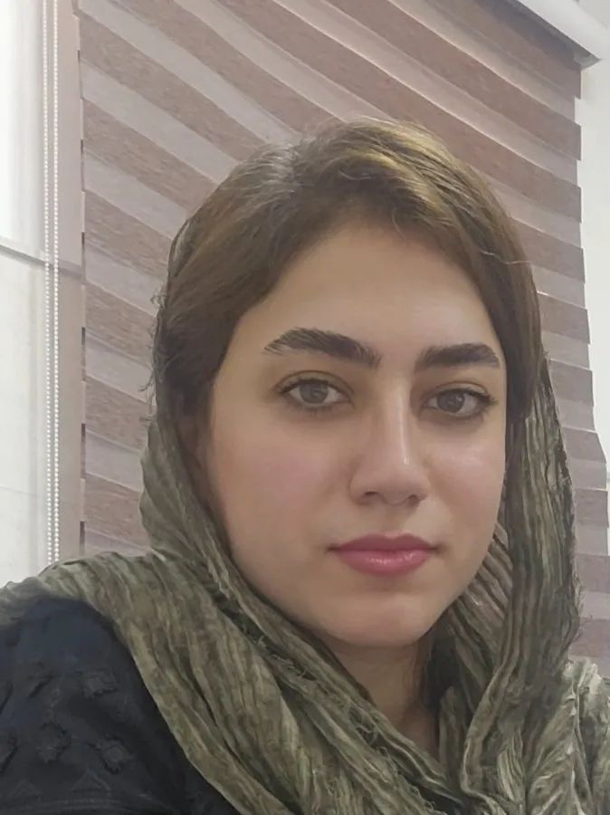 فاطمه عزیزی دکترای پزشکی