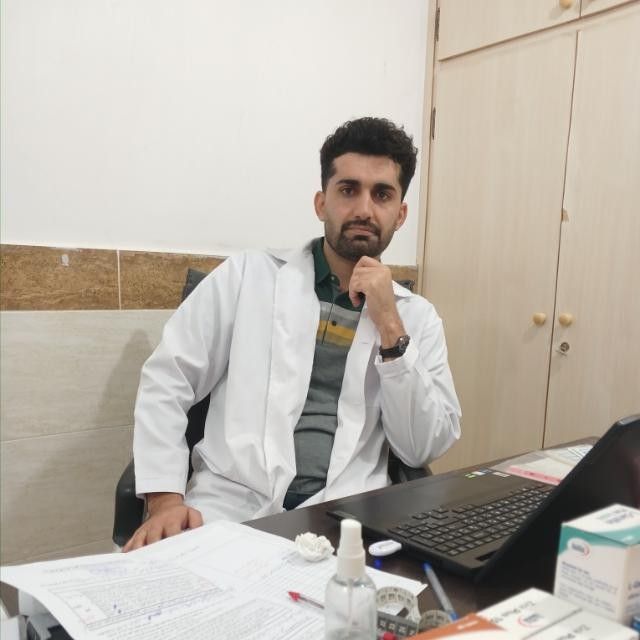 دکتر نصیر طالع نژاد