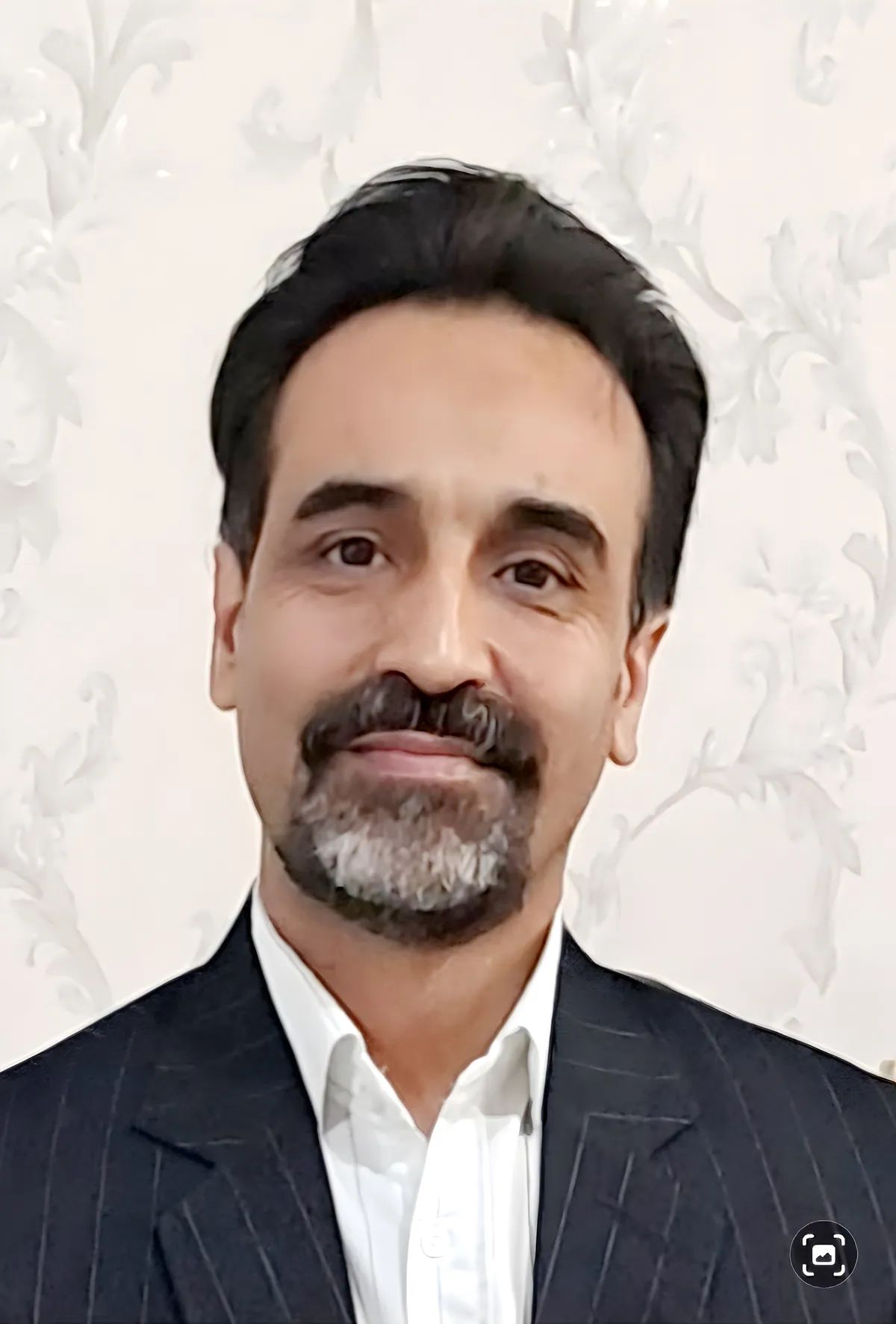 هادی ایزانلو دکترای تخصصی روانشناسی بالینی
