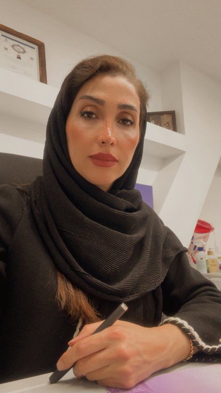 دکتر انسیه فراهانی