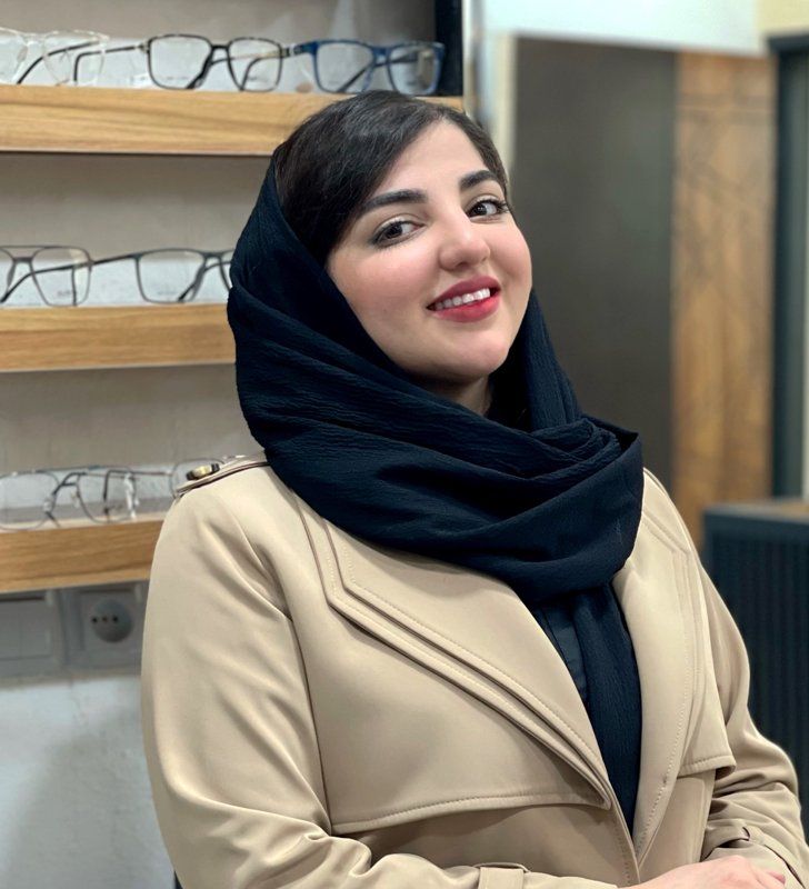 دکتر سارا فارسی