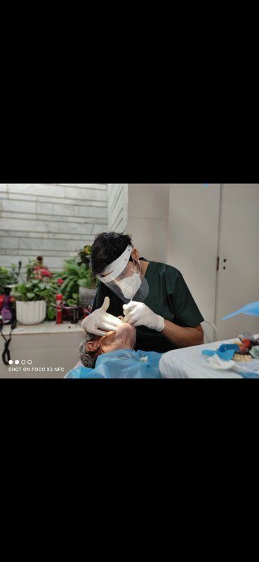 دکتر فرزاد بزمی