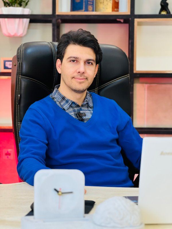 دکتر مهران اکرامی طرقی