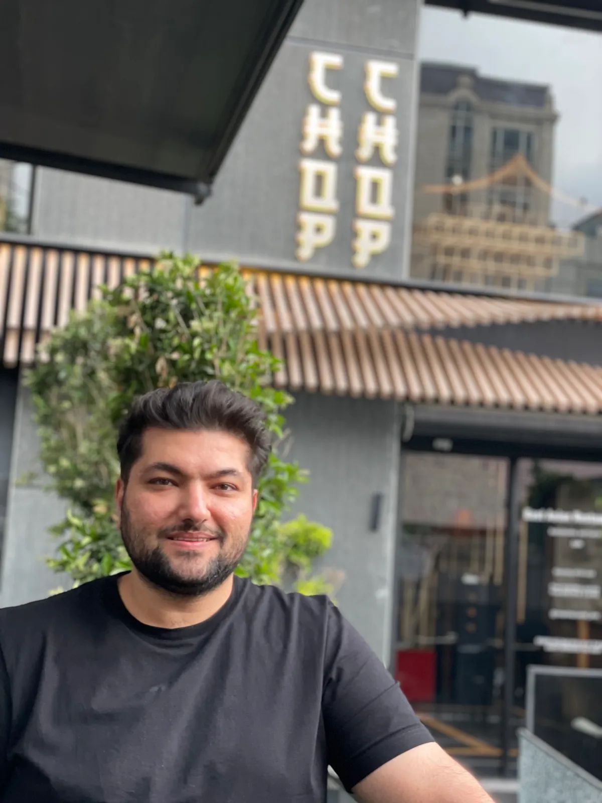 دکتر محمد فرزادی پور دکترای حرفه‌ای دندانپزشکی