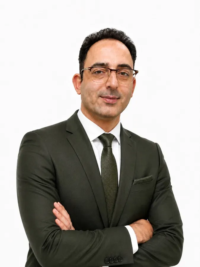 دکتر حسین زارع عصمت آباد دکترای دندانپزشکی