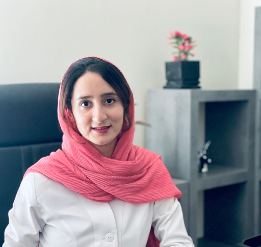 دکتر فلورا فردوسی