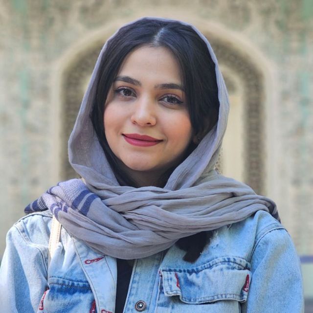دکتر یگانه گنابادی