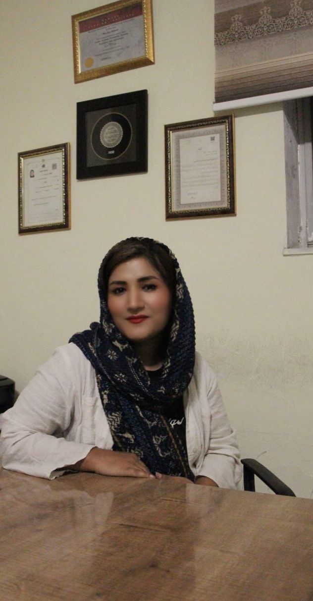 دکتر زیبا دلخواه درمان اختلال بلع، سکته مغزی، لکنت زبان درکودکان و بزرگسالان، اختلال تلفظ و یادگیری، تاخیر گفتار و اتیسم, کارشناسی گفتاردرمانی