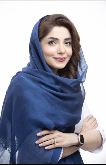 دکتر پریسا ایزدپناه متخصص بیماری‌های قلب و عروق ، داراى بورد تخصصى