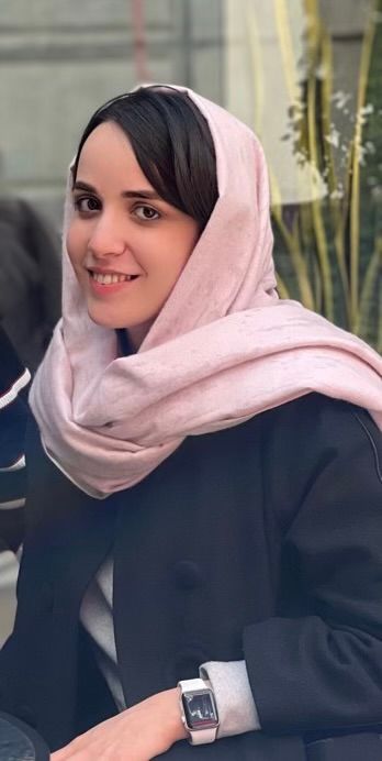 دکتر آذین شیشه ساز