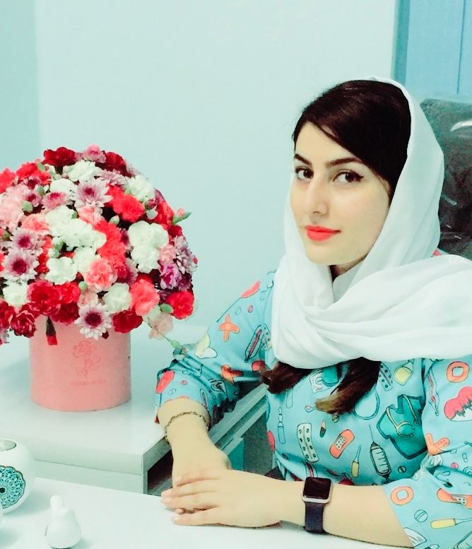 دکتر سيده افروز شكرفروش کارشناس فیزیوتراپی