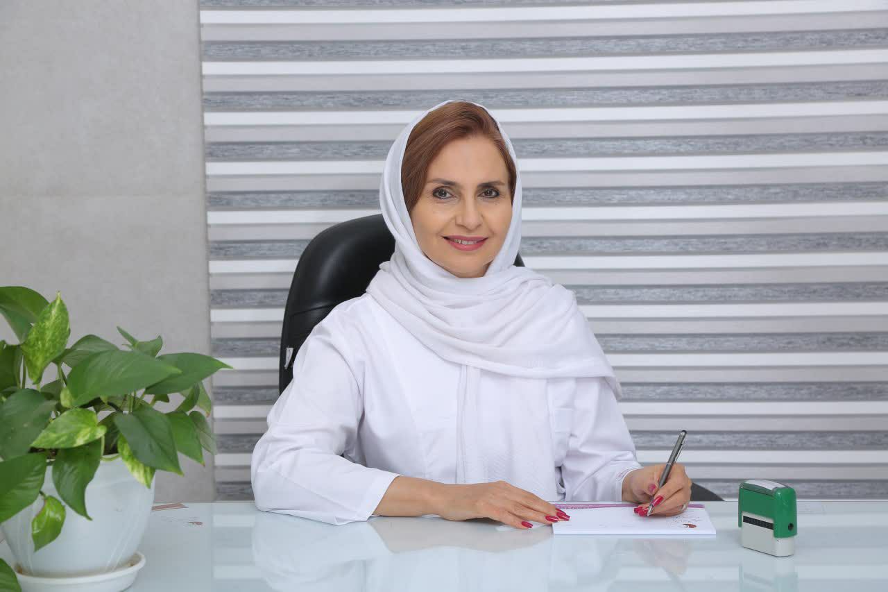 دکتر مریم فیاض مقدم فومنی دکترای پزشکی