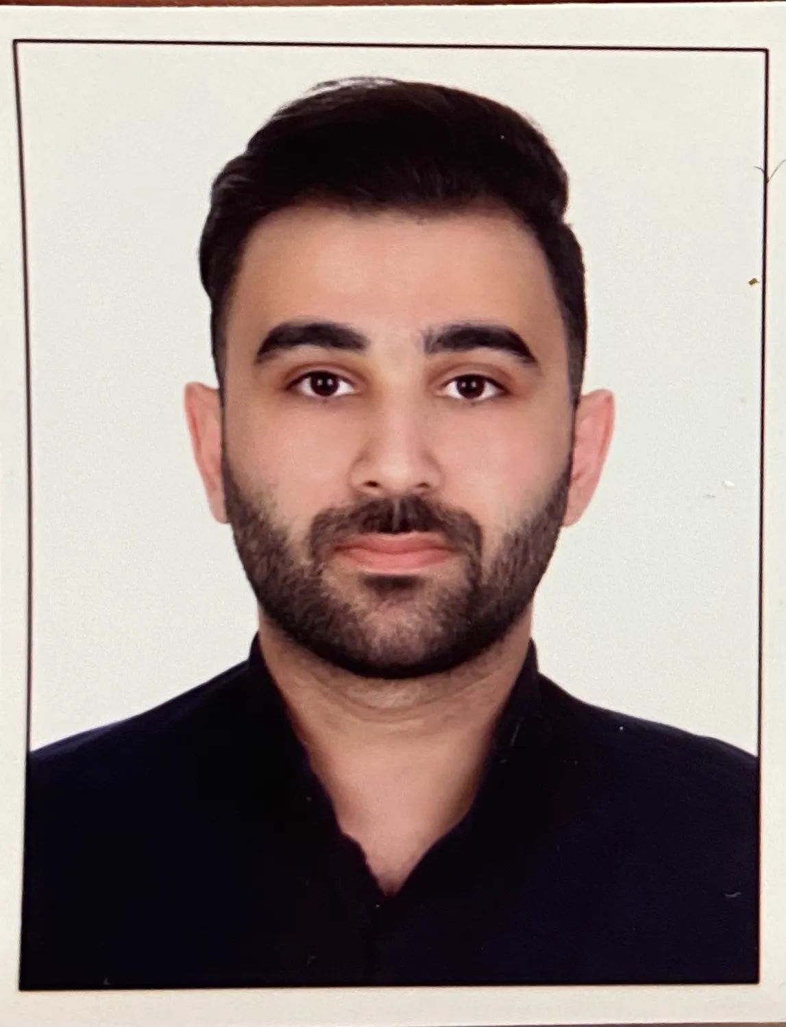 دکتر امین گرامی دکترای پزشکی
