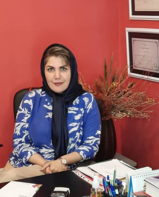 دکتر  