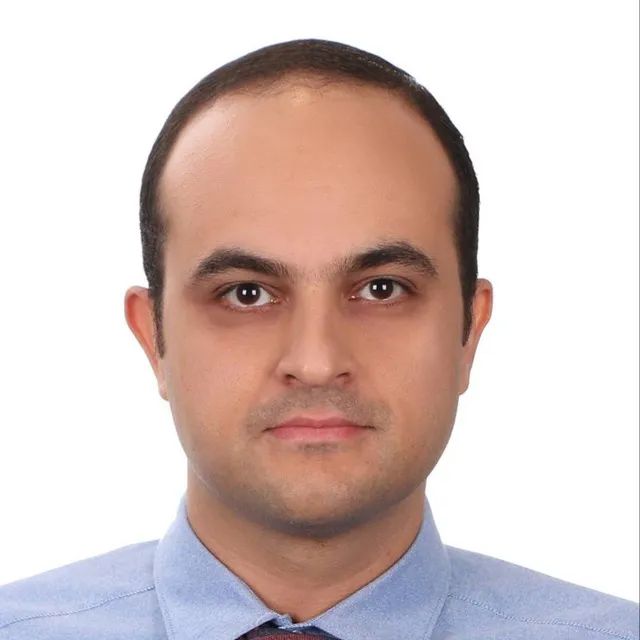 دکتر بهزاد امین زاده