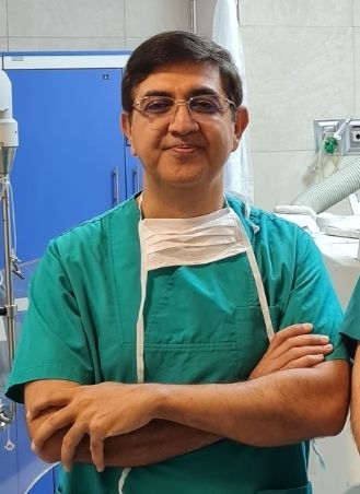 دکتر حمید آموزگار