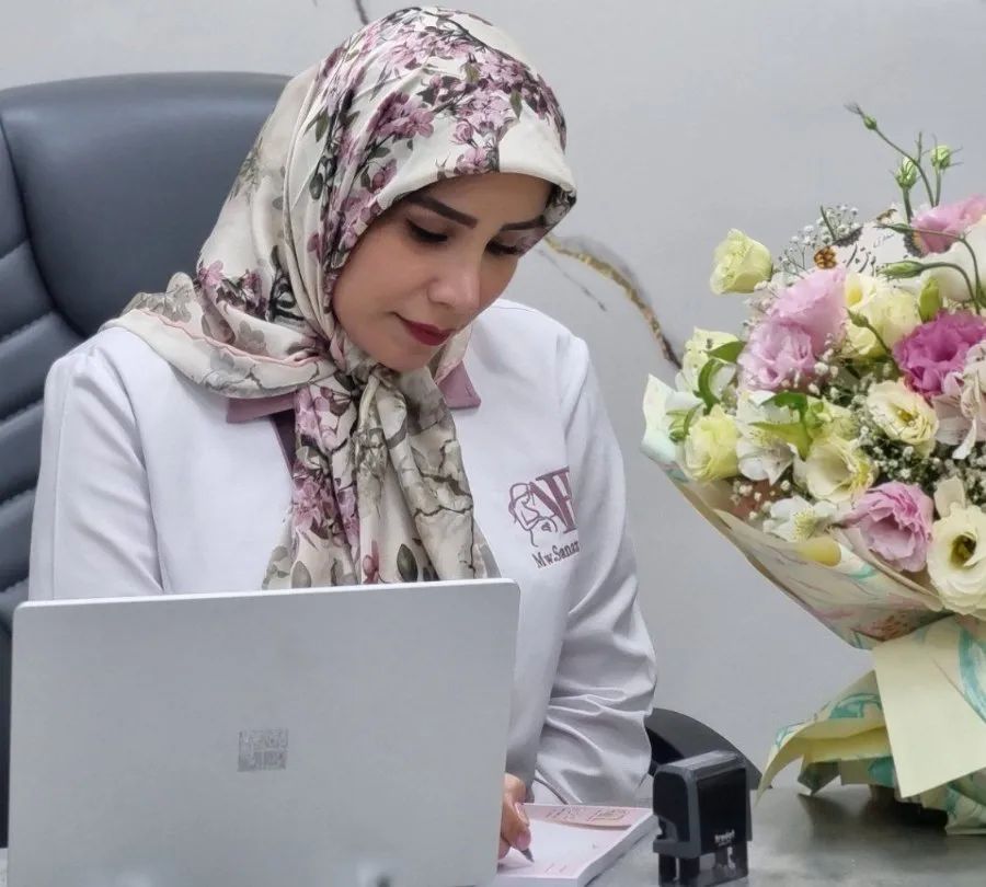 دکتر نظری افرا کارشناس مامایی