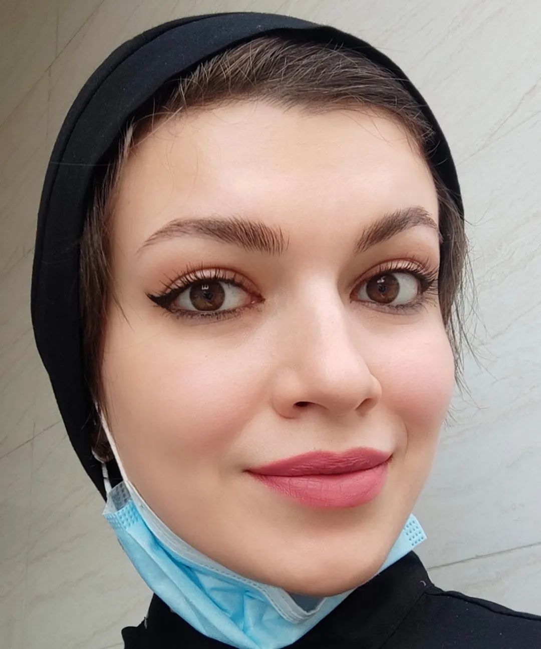 دکتر مرضیه آتشگران جراح دندانپزشک | کودکان و بزرگسالان | درمان ریشه | ترمیم | بلیچینگ | ونیر کامپوزیت | لمینت | پالیش | جراحی دندان های نهفته | جرمگیری و بروساژ | جراحی لثه | انواع پروتزهای دندانی