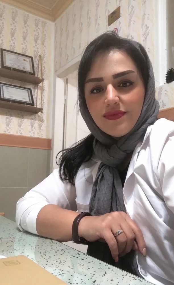 دکتر هاله ایرانی کارشناس مامایی