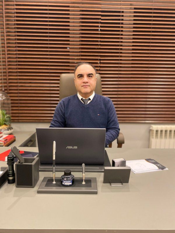 دکتر مهدی خواجه پور